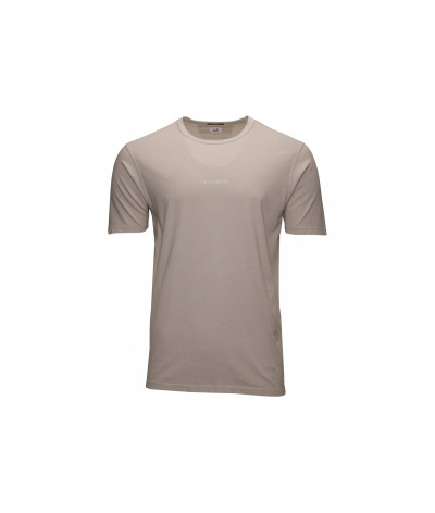 14CMTS142A 005431R 936
  C.P. Company
  Gris
  T-Shirt
  Tissu principal: 100% Cotton
. Coupe : Regular .. Coupe :