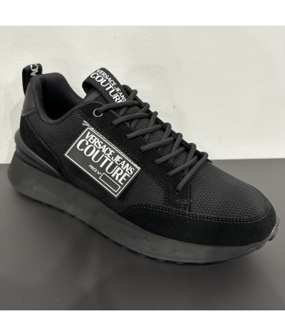 75YA3SH1 ZS922 899
  Versace Jeans Couture
  Noir
  Sneakers
 50% PL, 40% BOVINO, 10% PU
. Coupe : Regular .. Coupe :