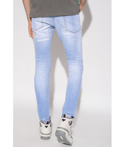 S71LB1038 470
  Dsquared
  Bleu
  Jeans , Cool Guy
 Tissu principal: 100% Cotton
. Coupe : Regular .. Coupe :