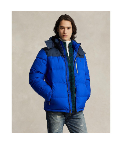 710914237002
  Ralph Lauren
  Bleu
  Veste
 Tissu principal: 100% Polyester
. Coupe : Regular .. Coupe :