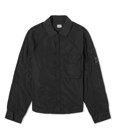 15CMOS041A 005904G 999
  C.P. Company 
  Noir
  Veste Crhome
 Tissu principal: 100% Polyamide
. Coupe : Regular .. Coupe :