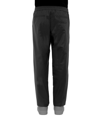 ZZA0321 0232 1555
  Moschino
   Noir
  Pantalon
 Tissu principal: 65%CO, 35%PA
. Coupe : Regular .. Coupe :