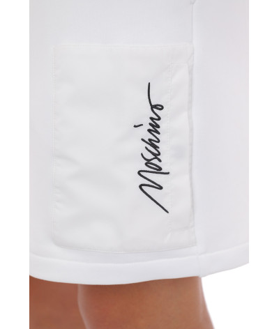 ZZA0326 0229 2001
  Moschino
   Blanc
  Shorts
 Tissu principal: 83% CO, 14%PA , 3%EA
. Coupe : Regular .. Coupe :