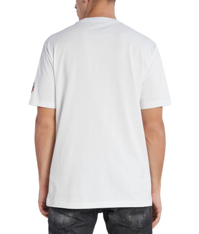 F072 - 6327 - 1101
  Iceberg
  Blanc
  T-Shirts
 Tissu principal: 100% Cotton
. Coupe : Regular .. Coupe :