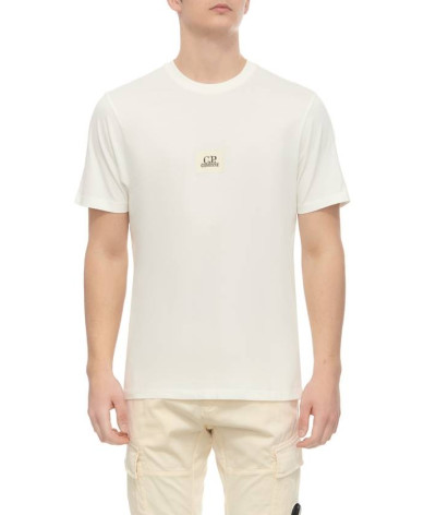 16CMTS142A-006586W 103
   C.P. Company   
  Blanc
  T-Shirt
   Tissu principal: 100% Cotton
. Coupe : Regular . . Coupe :