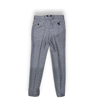 255002-542115-990
  Karl Lagerfeld
  Gris
  Pantalon
 Tissu principal: 55% viscose, 45% polyester
. Coupe : Regular .           