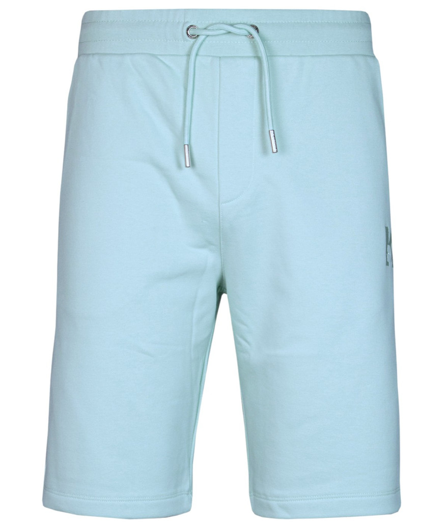 705889-542900-620
 Karl Lagerfeld
  Bleu Pale
  Short
   Tissu principal: 87% Coton, 13% Polyester
. Coupe : Regular .          