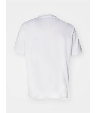 755022-542221-10
 Karl Lagerfeld
  Blanc
  T-Shirt
   Tissu principal: 95% coton, 5% élasthanne
. Coupe : Regular .             