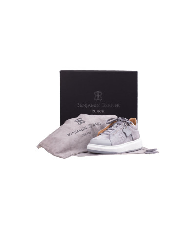 BNJ0161 THEO ICE GREY
  Benjamin Berner
  Gris
  <span class="scayt-misspell-word">Sneakers</span>
  Tissu principal: 100% Cuir
