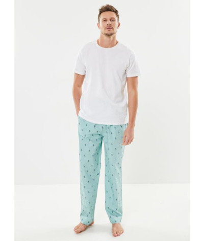 714899624011
  Ralph Lauren
  Vert
  Pantalon
   Tissu principal: 100% Cotton
. Coupe : Regular .<span style="white-space:pre;">