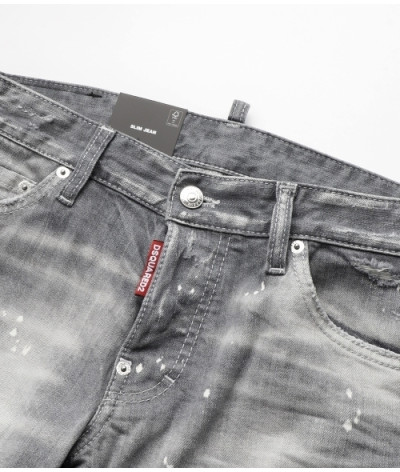 S71LB1148 S30260 852
  Dsquared
  Gris
  Jeans , Slim
 Tissu principal: 98% Cotton, 2% Elastane
. Coupe : Regular/ Super Twinky 