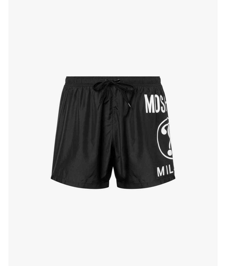 V3A4287-9301-0555
  Moschino
  Noir
  Short de Bain
   Tissu principal: 100% Polyester
. Coupe : Regular .                . Coup