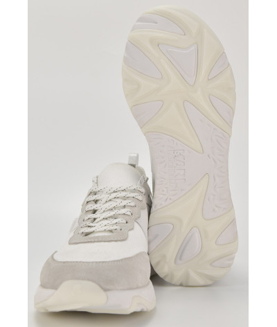 855031-533478-10
  Karl Lagerfeld
  Blanc
  Sneakers
  Tissu principal: 70% Polyester, 30% LED
. Coupe : Regular .              