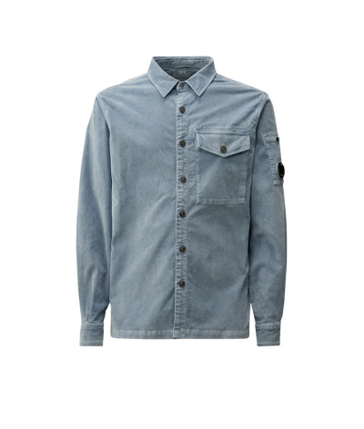 17CMSH160A-006410O-851
  C.P. Company
   Bleu
  Veste
 Tissu principal: 97% Cotton, 3% elastane
. Coupe : regular               