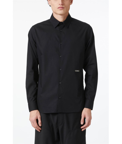 G071 - 6211 - 9000
  Iceberg
   Noir
  Chemise
  Tissu principal: 100% Cotton
. Coupe : regular                . Coupe :