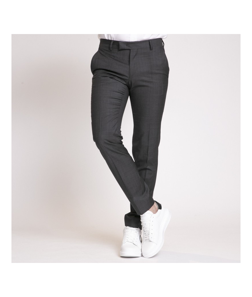 255056-544031-910
  Karl Lagerfeld
   Gris
  Pantalon
  Tissu principal: 68% Cotton, 32% polyester
. Coupe : regular            