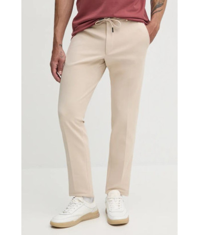 255056-544035-60
  Karl Lagerfeld
   Beige
  Pantalon
  Tissu principal: 87% Polyester, 13% élasthanne
. Coupe : regular        