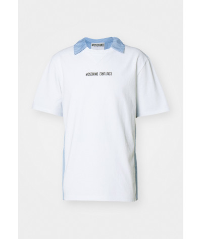 242ZR0708-7044-5001
  Moschino
   Blanc/Bleu
  T-Shirts
  Tissu principal: 100% Cotton
. Coupe : regular               
<span st