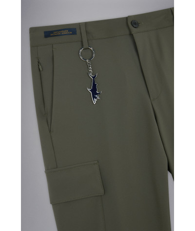 14314097-128
  Paul &amp; Shark
   Gris
  Pantalon
.Composition : 88% Nylon 12% Elastane -Pocket lining: 100% Polyester
. Coupe 