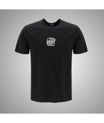 17CLTS049A-006370W-999
  C.P. Company
   Noir
  T-Shirts
 Tissu principal: 100% Coton