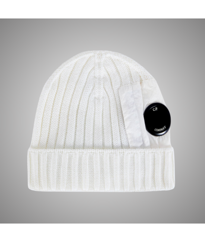 15CMAC300A 005509A 103
  C.P. Company
  Blanc
  Bonnet
 Tissu principal: 100% Laine